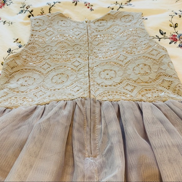 Lovely girls party dress - Picture 9 of 10